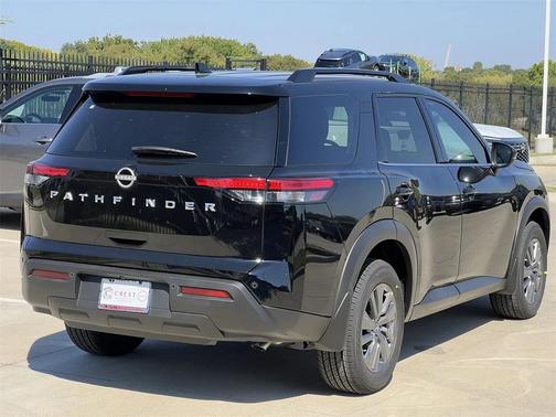 2025 Nissan Pathfinder SV FWD