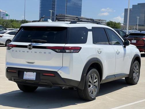 2025 Nissan Pathfinder SV FWD