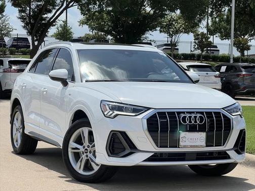 2023 Audi Q3 45 S line Premium Plus