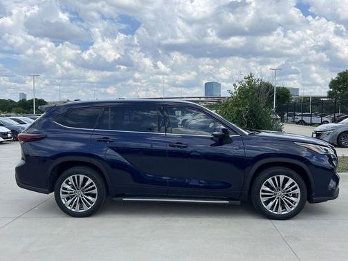 Blueprint 2024 Toyota Highlander Platinum