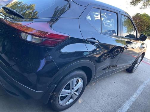 2025 Nissan Kicks S