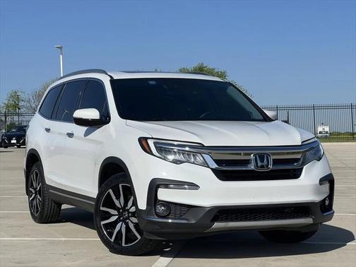 2022 Honda Pilot Touring 8-Passenger