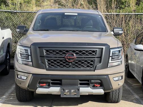 2024 Nissan Titan PRO-4X