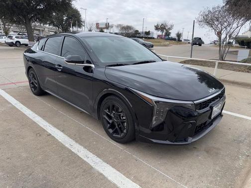 2025 Kia K4 GT-Line Turbo