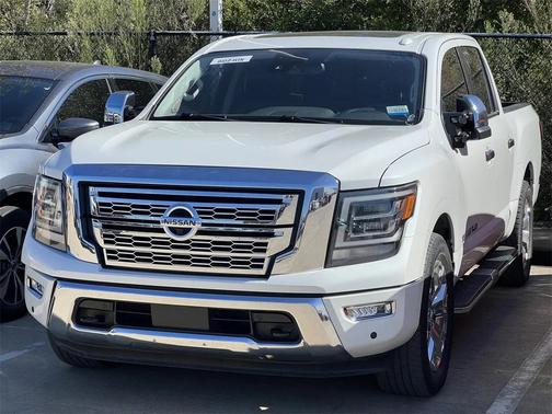 2020 Nissan Titan SL
