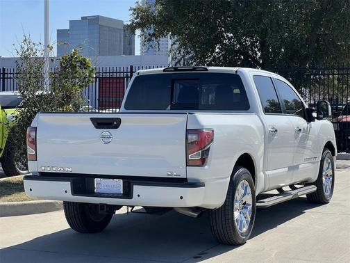 2020 Nissan Titan SL