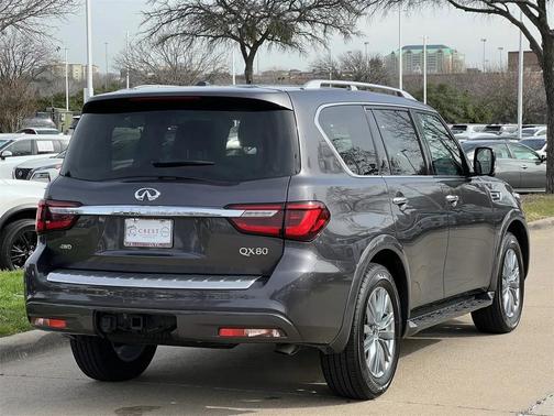2024 INFINITI QX80 Luxe