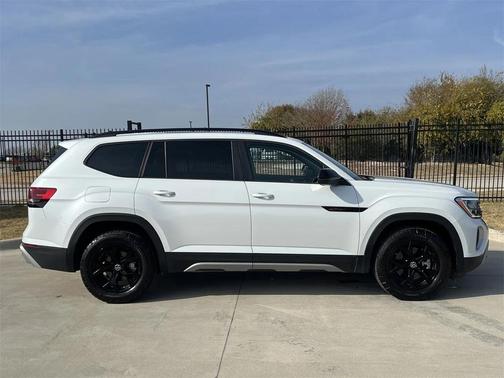 2024 Volkswagen Atlas 2.0T SEL