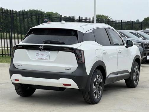 2025 Nissan Kicks SV