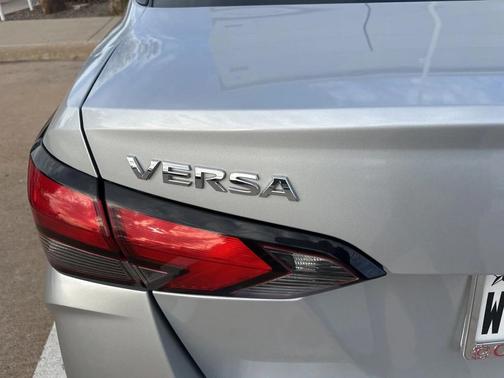 2020 Nissan Versa 1.6 S