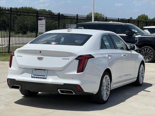 2023 Cadillac CT4 Premium Luxury