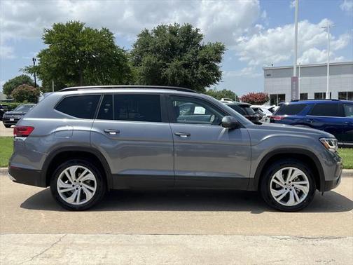 2022 Volkswagen Atlas 2.0T SE w/Technology