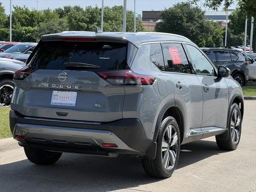 2022 Nissan Rogue SL