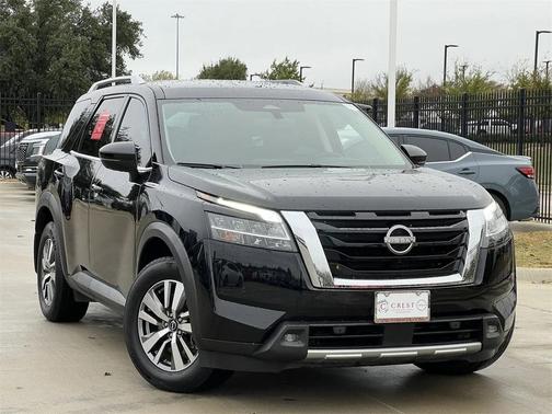 2022 Nissan Pathfinder SL 4WD