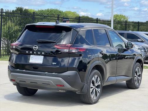 2022 Nissan Rogue SV