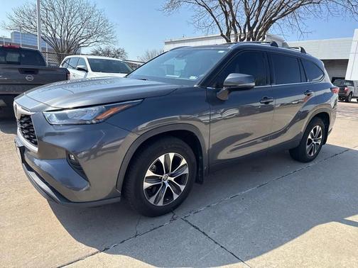 2020 Toyota Highlander XLE