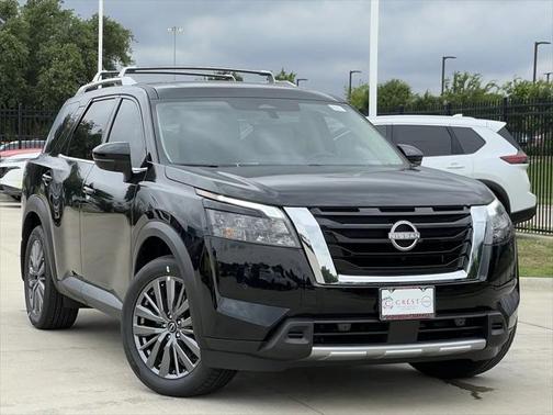 2025 Nissan Pathfinder SL FWD