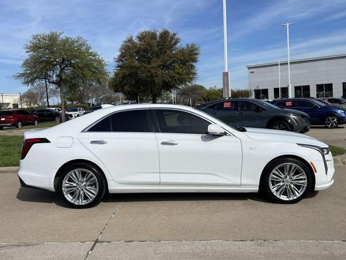 2023 Cadillac CT4 Premium Luxury