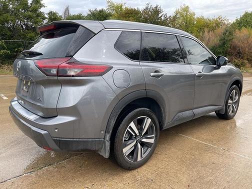 2025 Nissan Rogue SL