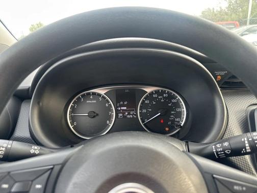 2023 Nissan Kicks S