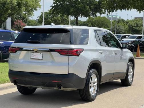 2022 Chevrolet Traverse LS