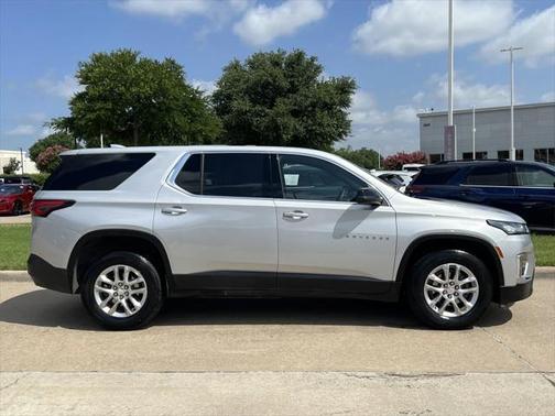 2022 Chevrolet Traverse LS