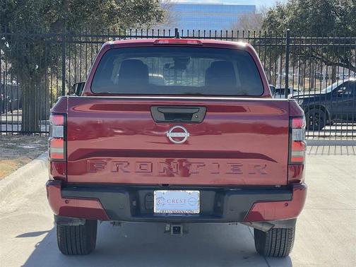 2025 Nissan Frontier SV