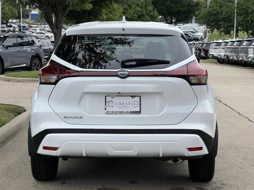 2024 Nissan Kicks S
