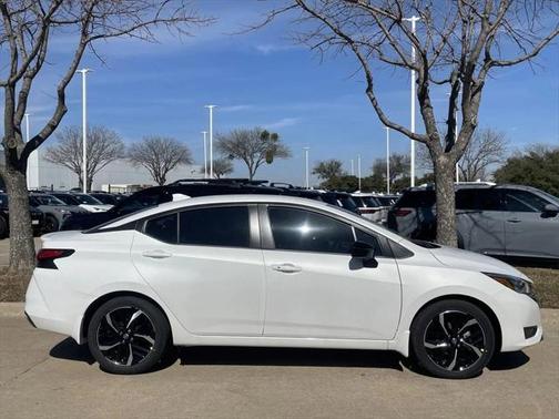 2025 Nissan Versa 1.6 S