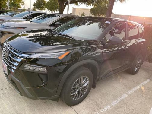 2025 Nissan Rogue S