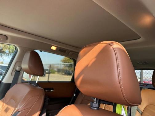 2024 Nissan Pathfinder Platinum FWD