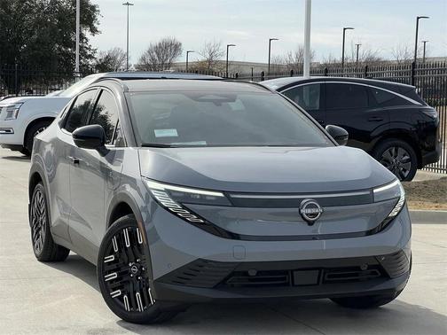 2026 Nissan Leaf PLATINUM+
