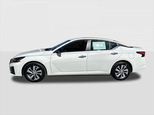 2025 Nissan Altima S FWD
