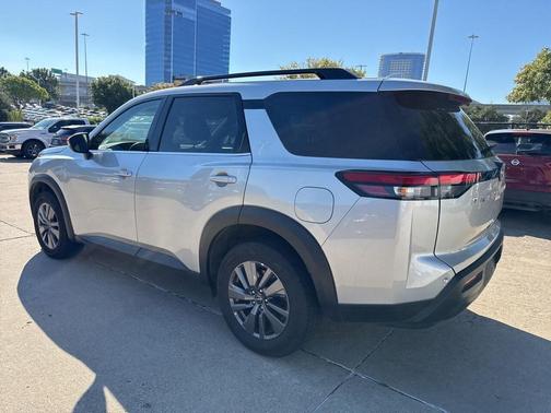 2024 Nissan Pathfinder SV FWD