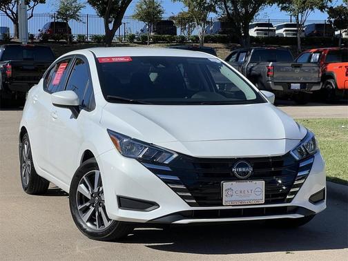 2024 Nissan Versa 1.6 SV