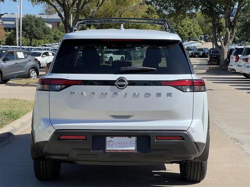 2025 Nissan Pathfinder SV FWD