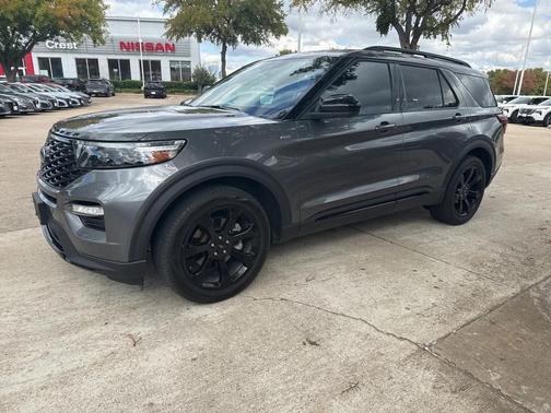 2023 Ford Explorer ST-Line