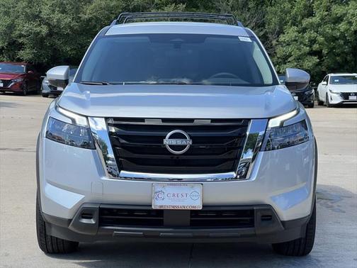 2025 Nissan Pathfinder SV FWD