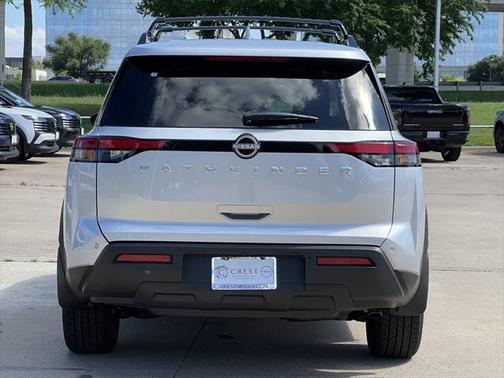 2025 Nissan Pathfinder SV FWD