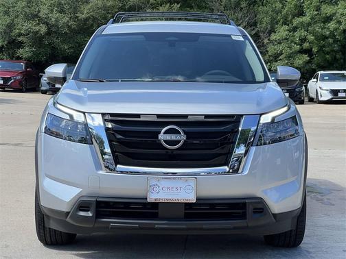 2025 Nissan Pathfinder SV FWD