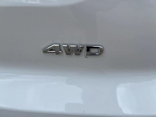 2025 Nissan Pathfinder S 4WD