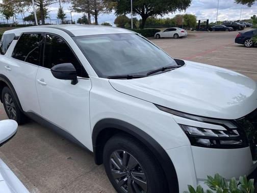 2025 Nissan Pathfinder S 4WD