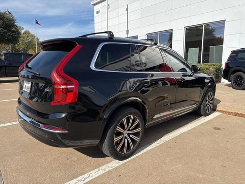 2024 Volvo XC90 B6 Plus Bright Theme 7-Seater