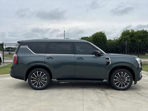 2025 Nissan Armada Platinum Reserve 4WD
