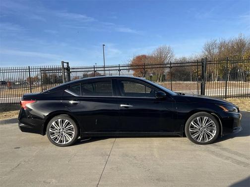 2024 Nissan Altima 2.5 SL