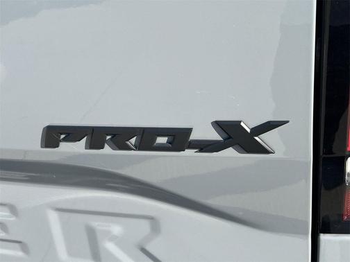 2024 Nissan Frontier PRO-X