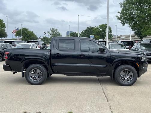 2025 Nissan Frontier SV