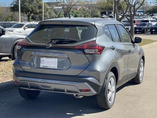 2025 Nissan Kicks S