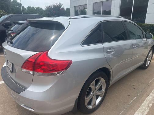 Classic Silver 2009 Toyota Venza Base
