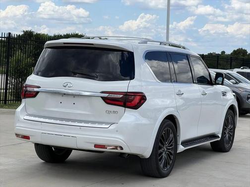2022 INFINITI QX80 SENSORY